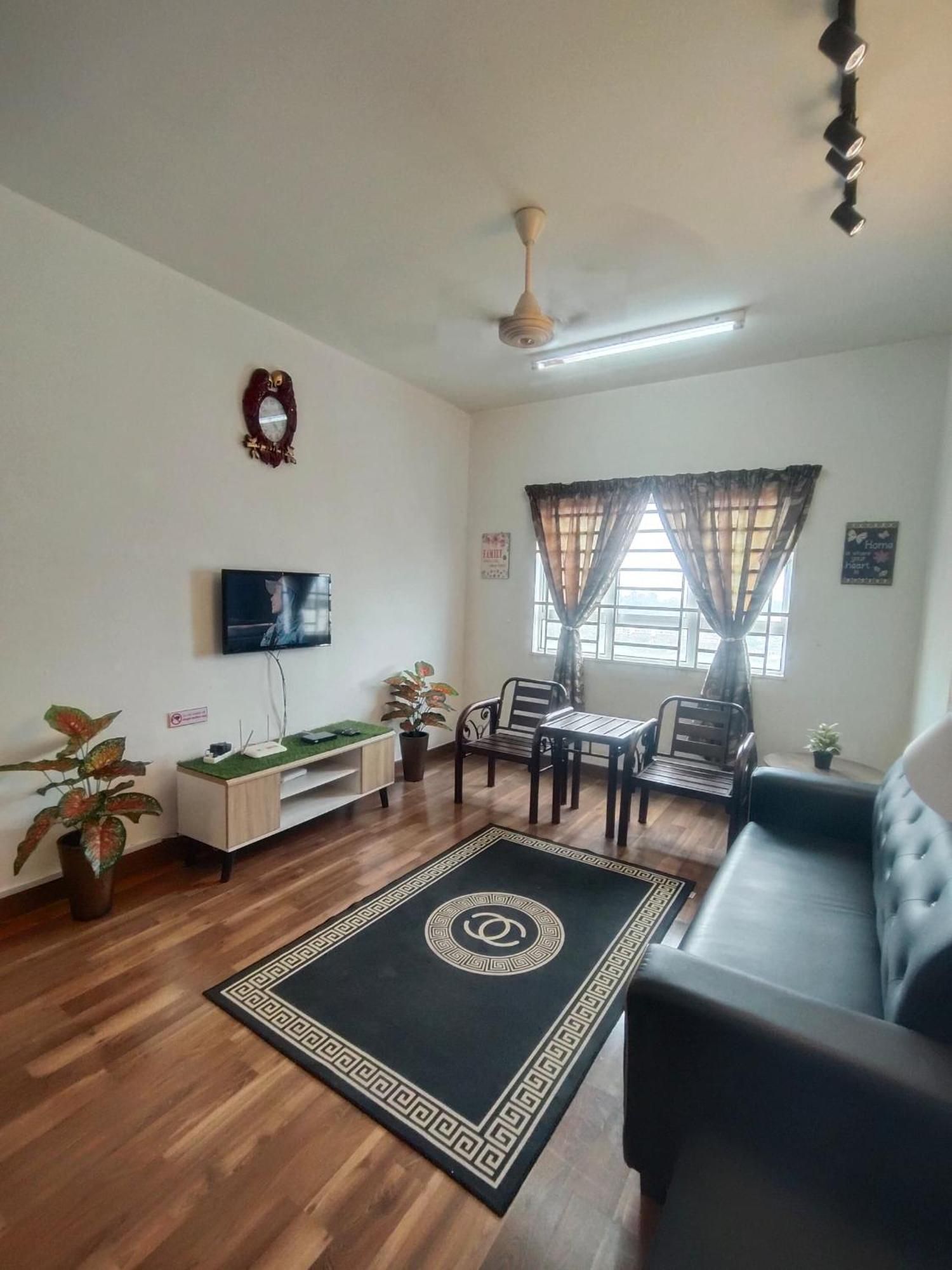 Anggerik Camelia Homestay Apartment Ladang Tok Pelam كُوالا تيرينغانو المظهر الخارجي الصورة